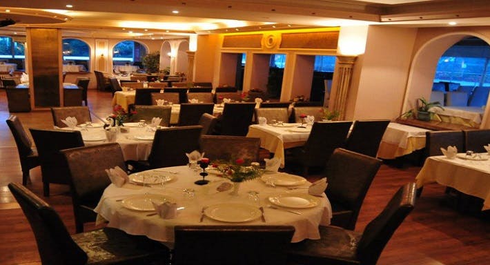 Yeşilköy, İstanbul şehrindeki Le Chateauer restoranının fotoğrafı