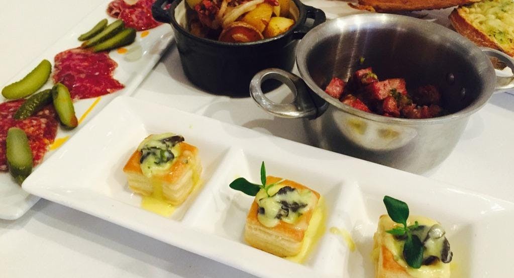 Photo of restaurant Le Petit Nantais in Hampton Court, Molesey